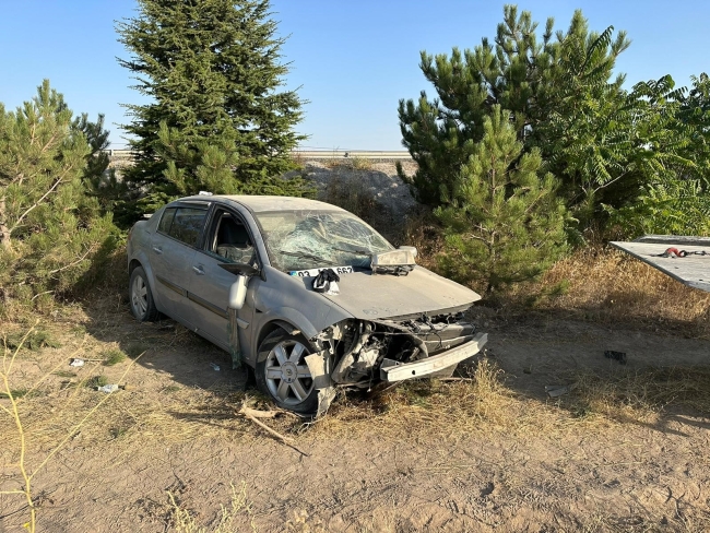 Otomobil kontrolden çıktı, faciadan dönüldü