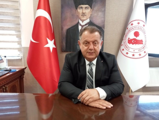 Gölcük kaymakamı göz yaşlarıyla uğurlandı