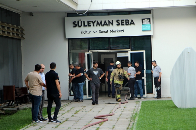 Süleyman Seba Kültür Merkezi’nde yangın paniği