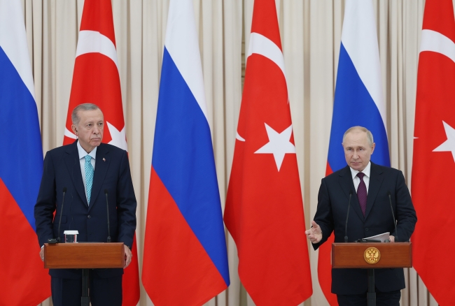 Görüşme sonrasında kritik mesajlar