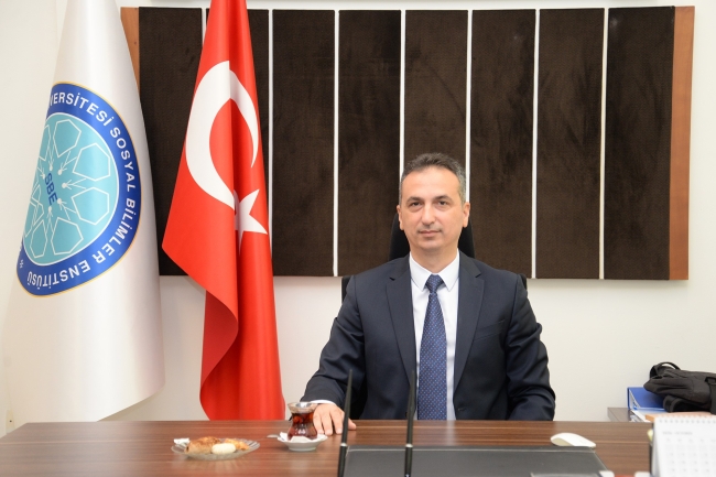 Sosyal Bilimler Enstitüsü’nde yeni Müdür