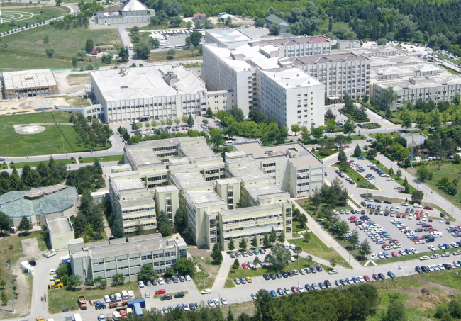 Bursa Uludağ Üniversitesi'nde yüzde yüz doluluk!