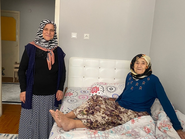 İşte Bursa'nın en yaşlısı Saadet Nine