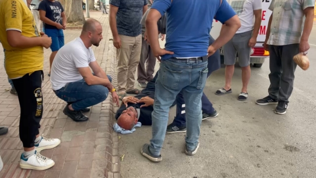 İznik'te kamyonet akülü bisiklete çarptı