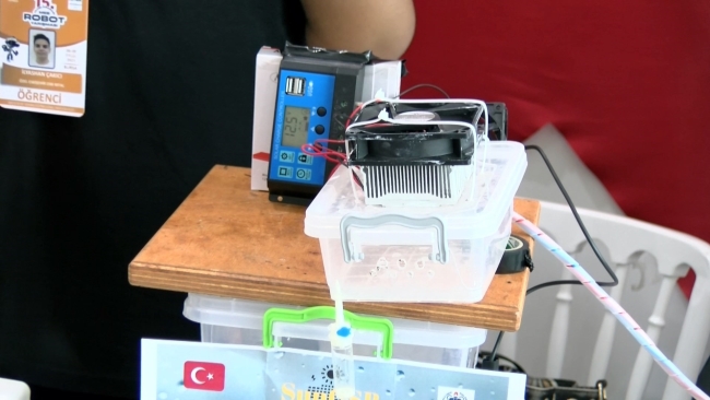 Eskişehirli liseliler Bursa'da güneşle su üretti