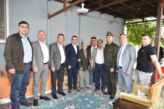 Vatan ve bayrak sevdalısı Nuri Dede vefat etti