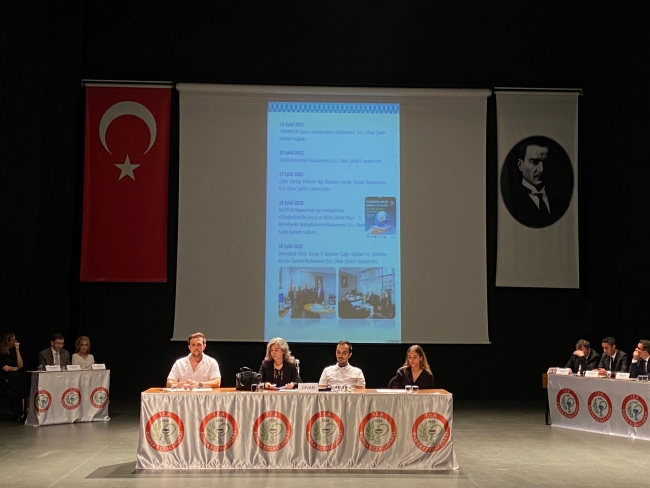 Bursa Eczacı Odası'nda kongre günü