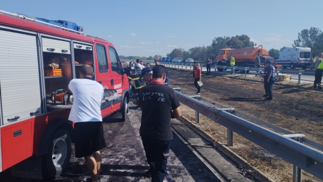 Edirne'de zincirleme kaza: 2 ölü, 36 yaralı