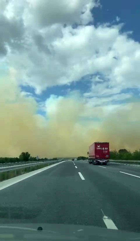 Edirne'de zincirleme kaza: 2 ölü, 36 yaralı