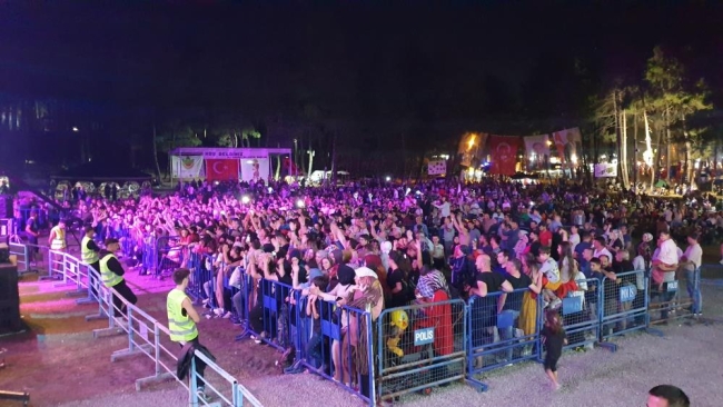 Orhaneli’nde Karagöz Şenlikleri 3 gün boyunca kutlandı