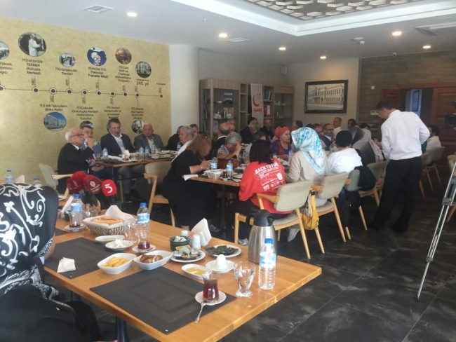 Bursa'da "Milletin vekilleri, Milletin yanında" etkinliği düzenlendi