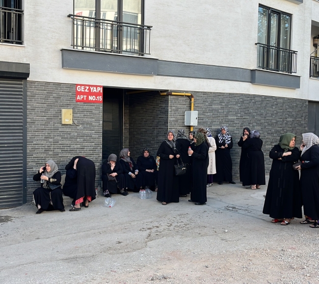 Bursa'da torun dehşeti! Babaanne ve halasının boğazını kesti!