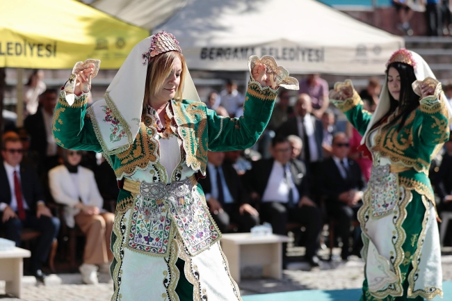 Bergama'nın düşman işgalinden kurtuluşu coşkuyla kutlandı