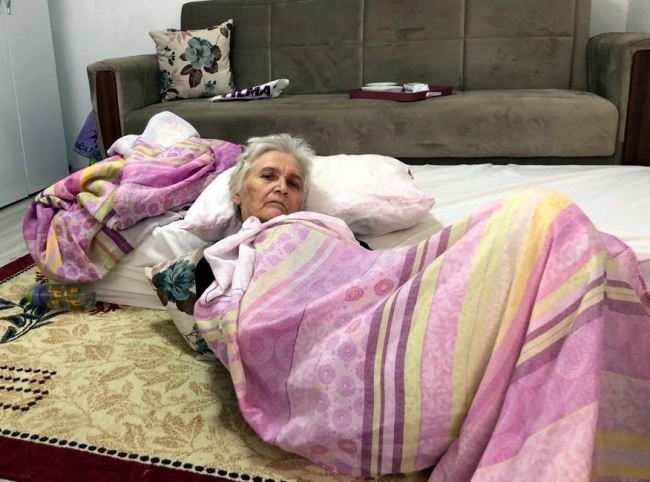 Sayide teyzenin imdadına Başkan Aktaş yetişti