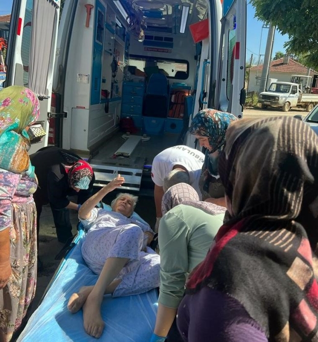 Sayide teyzenin imdadına Başkan Aktaş yetişti