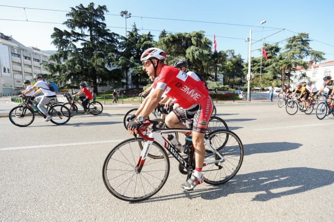 Pedallar Tophane’den Mudanya’ya Cumhuriyet için çevrildi