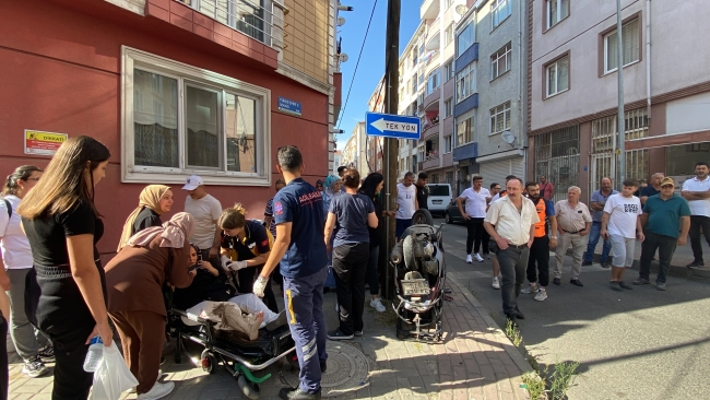 Otomobille motosiklet çarpıştı: 2 yaralı