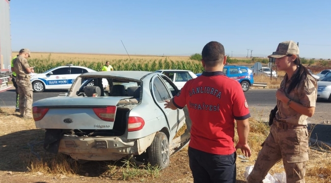 Şanlıurfa'da iki otomobil çarpıştı: 1 ölü, 5 yaralı