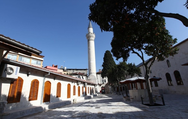 Tarihi enkazda çalışma başladı