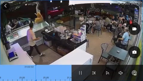 Bursa'da kadına sözlü tacizde bulundu! Cadde birbirine girdi
