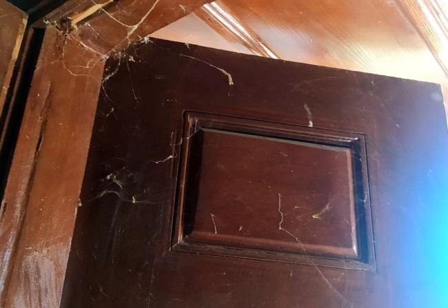 Örümcek ağları bağlamıştı...Başkan o camiye sahip çıktı