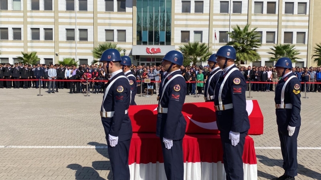 Astsubay son yolculuğuna uğurlandı