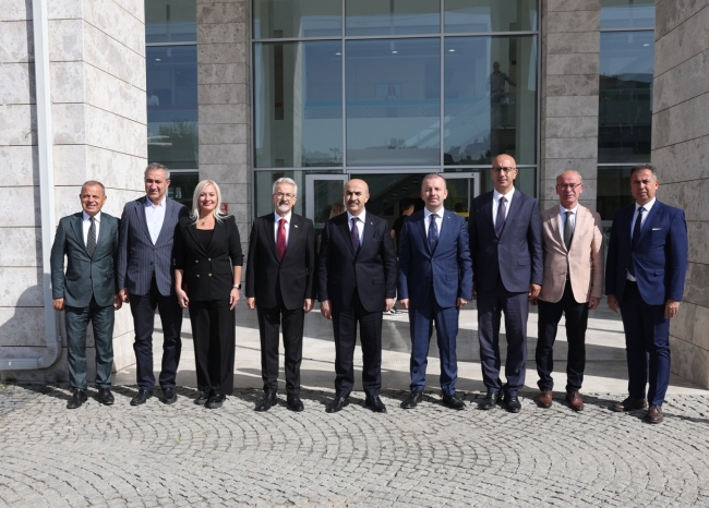 Nilüfer Belediye Başkanı Erdem, Vali Mahmut Demirtaş'ı ağırladı