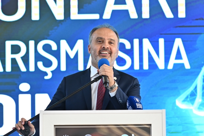 Bursa'da Zeka Oyunları Süper Ligi heyecanı başladı