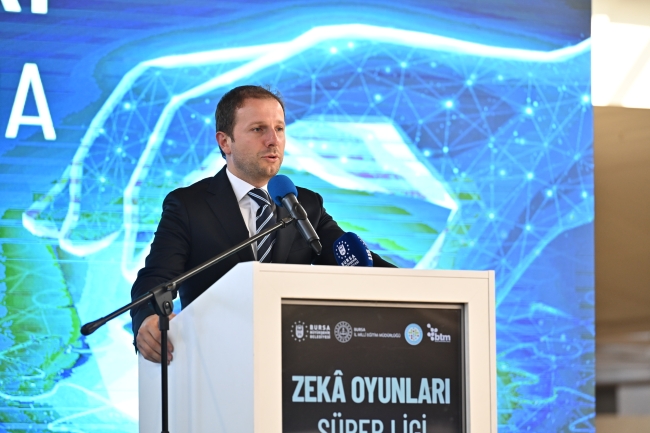 Bursa'da Zeka Oyunları Süper Ligi heyecanı başladı