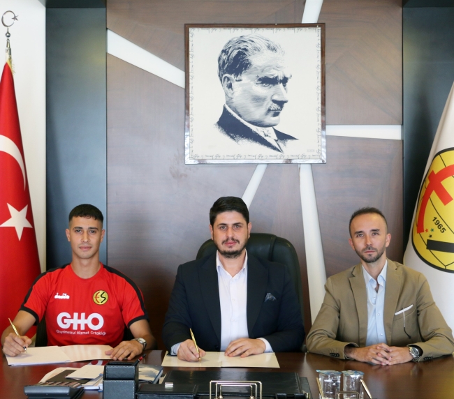 Eskişehirspor, Koraycan Akbaş'ı transfer etti
