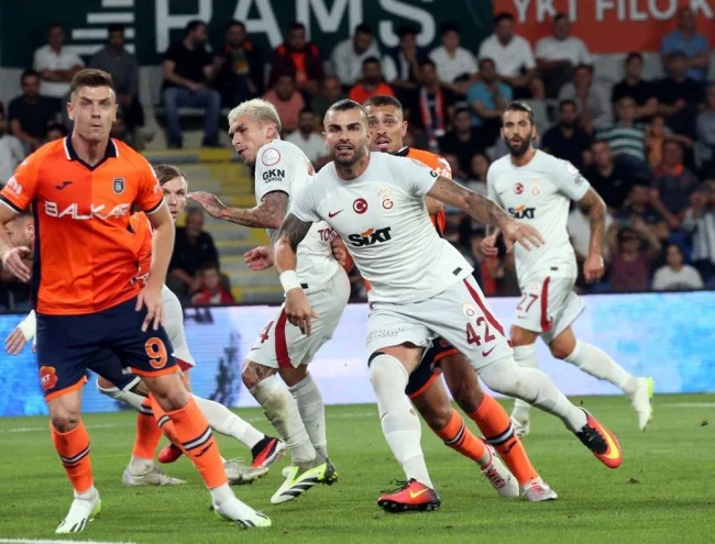 Galatasaray, Başakşehir'i devirdi: Icardi'den rekor