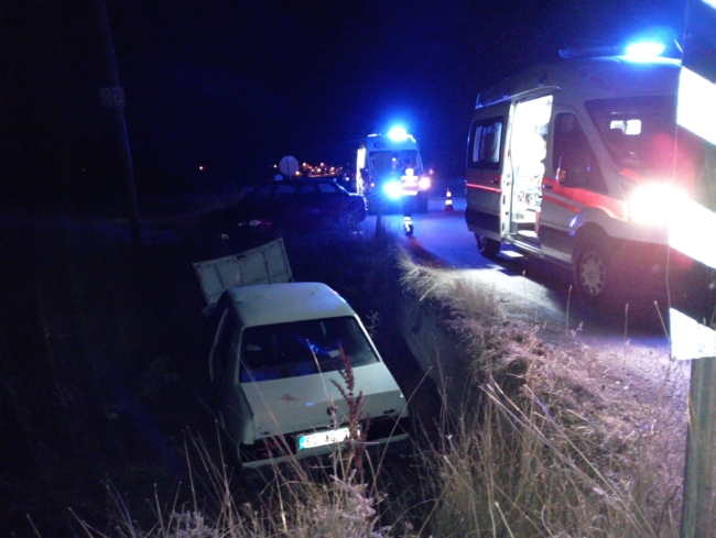 Otomobil yol kenarındaki menfeze düştü: 6 yaralı