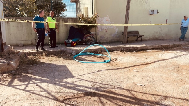 Motosiklet duvara çarptı, sürücü hayatını kaybetti