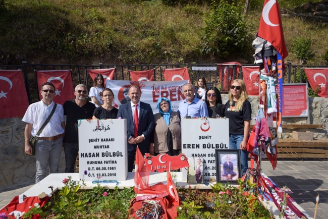 Ordulu öğrenciler şehit Eren Bülbül’ün mezarını ziyaret etti