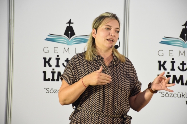 Gemlik Kitap Limanı edebiyatın önemli isimlerini ağırlamaya devam ediyor