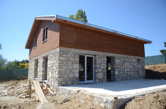 Kaçak villa inşaatı yerle bir edildi