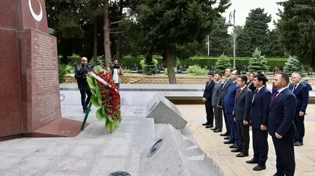 Yumaklı'dan Azerbaycan Şehitliği ve Türk Şehitliği’ne ziyaret