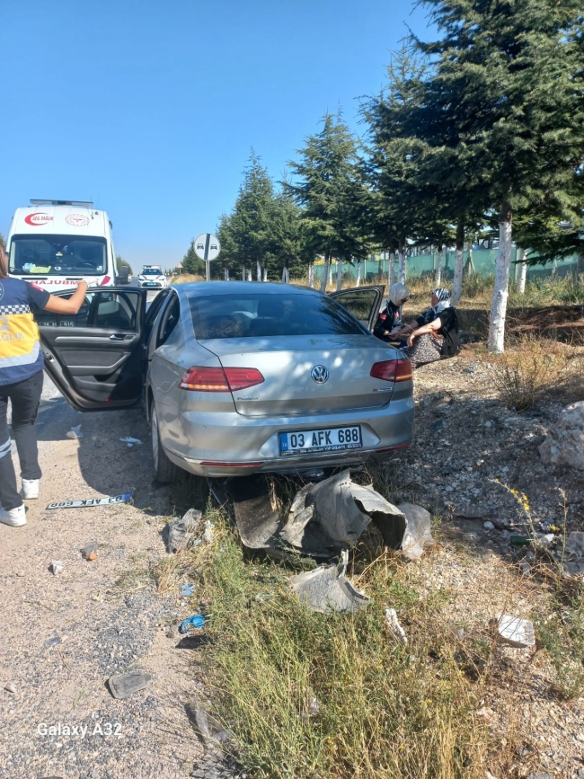 2 otomobilin çarpıştığı kazada 4 yaralı