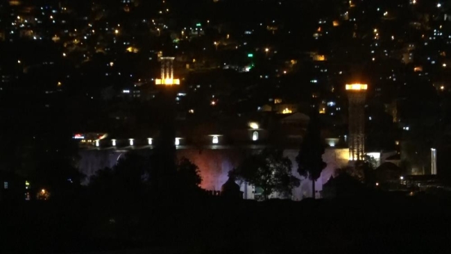 Mevlid Kandili'nde Bursalılar Ulu Cami'ye akın etti