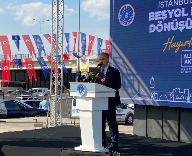 Bursa'da İstanbul Caddesi'nde riskli binalar tarih oluyor