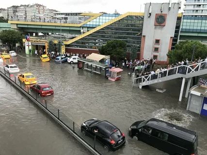 İstanbul yine sele teslim!
