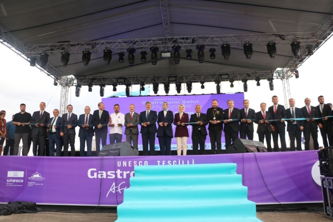 Bakan Göktaş: “Yerel lezzetler küresel kazançlara dönüşüyor”