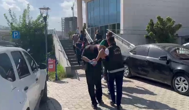 Hatay'da hırsızlık şüphelisi 6 kişi yakalandı