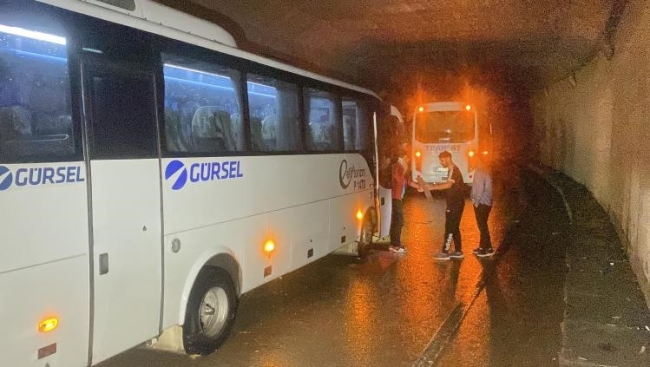 Kocaeli'de sağanak hayatı olumsuz etkiledi