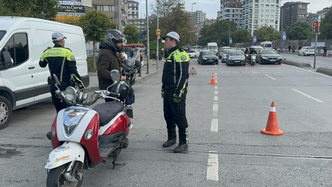 İstanbul'da motosiklet sürücülerine ceza yağdı