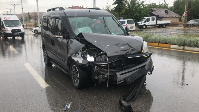 Elazığ’da trafik kazası: 8 yaralı