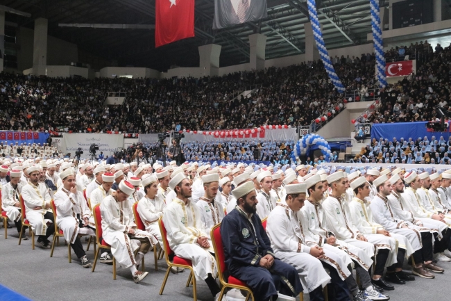 Diyanet İşleri Başkanı Erbaş, Bursa'da icazet törenine katıldı