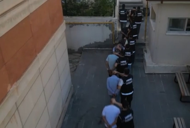 Gaziantep polisi zehir tacirlerine söz açtırmıyor