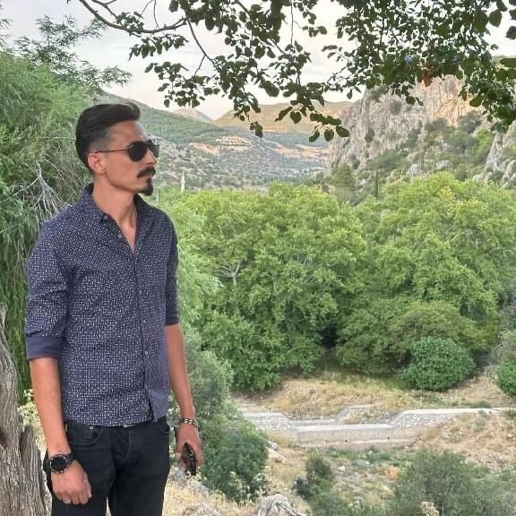 Arkadaşını domuz sanarak öldürdü!