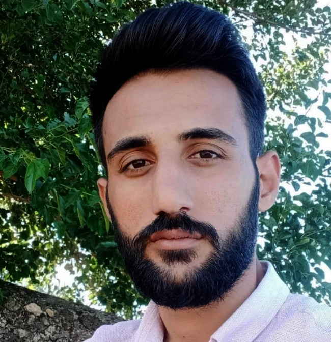 Hafif ticari araçla çarpışan motosikletli hayatını kaybetti!